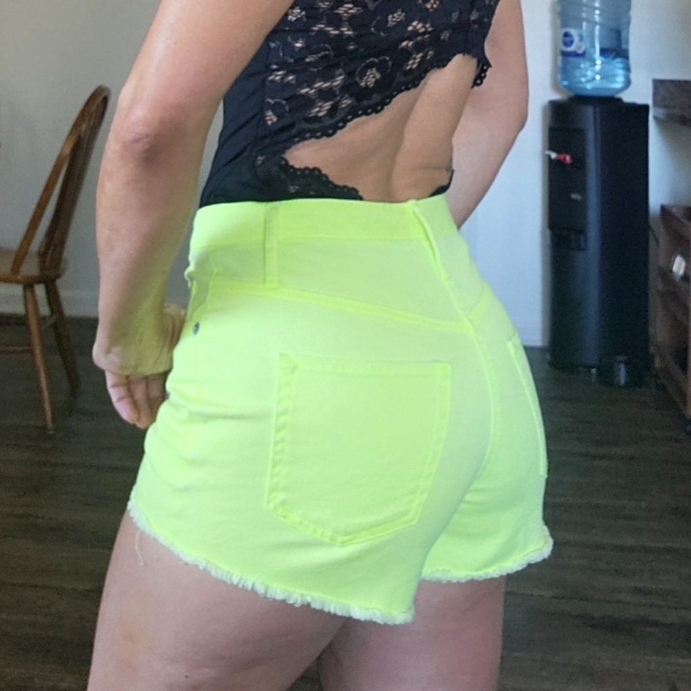 Wild Fable neon jeans shorts size 2 - Picture 3 of 15